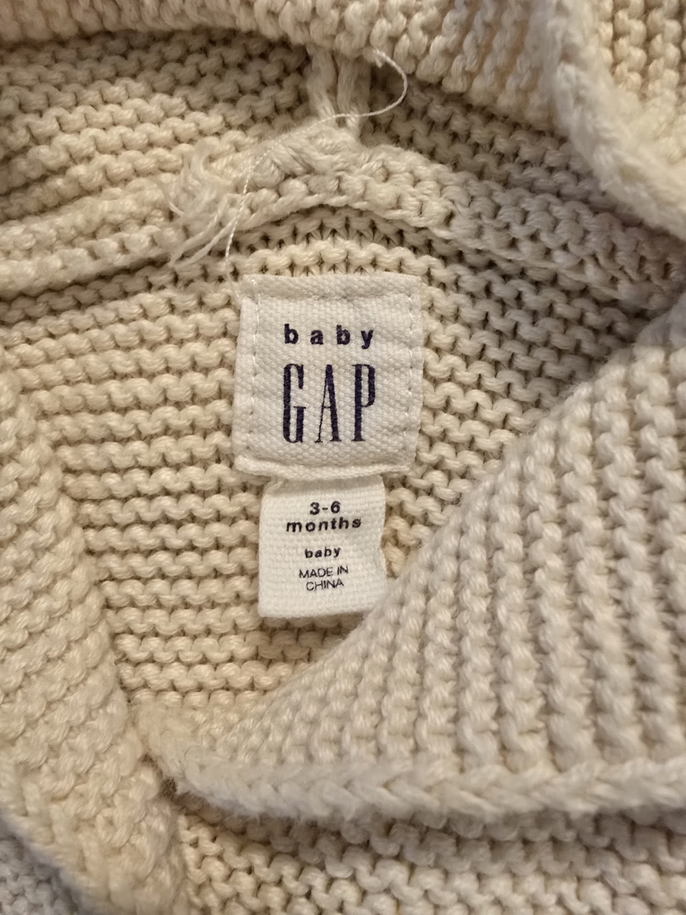 Baby Gap Knit Sweater Bundle 2 Piece Hooded Cardigan Cable Knit Cream 0-6 Months - Picture 5 of 5